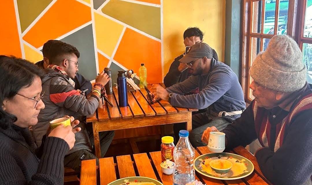 Sandakphu Land Rover 3N/4D Standard Plan day 1 image