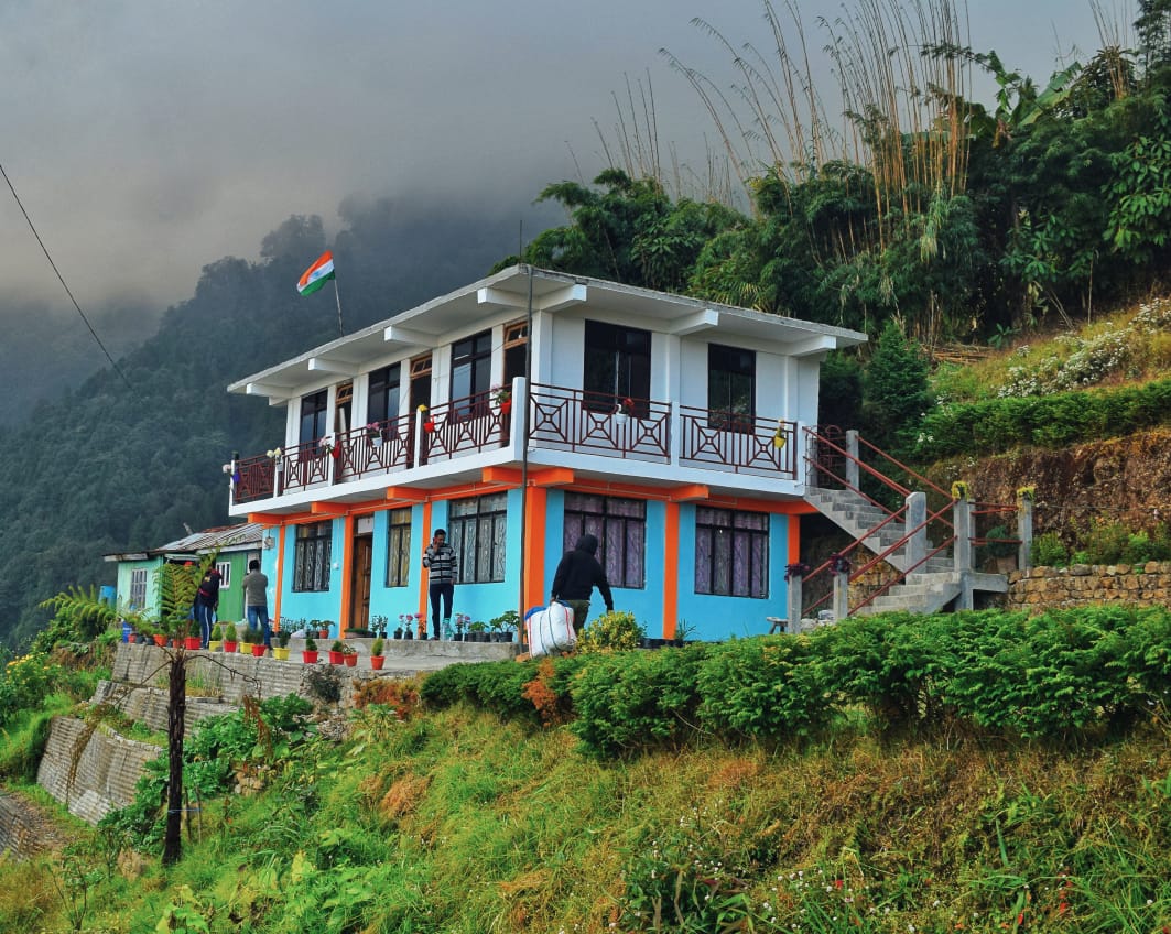 Sandakphu Heritage 4N/5D with Simana Nepal Border day 1 image