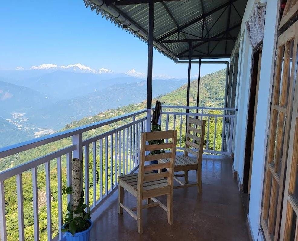 Ultimate Himalayan Explorer (2N Darjeeling + 1N Lamahatta + 1N Tinchuley + 1N Ramdhura) 5N/6D Plan day 5 image