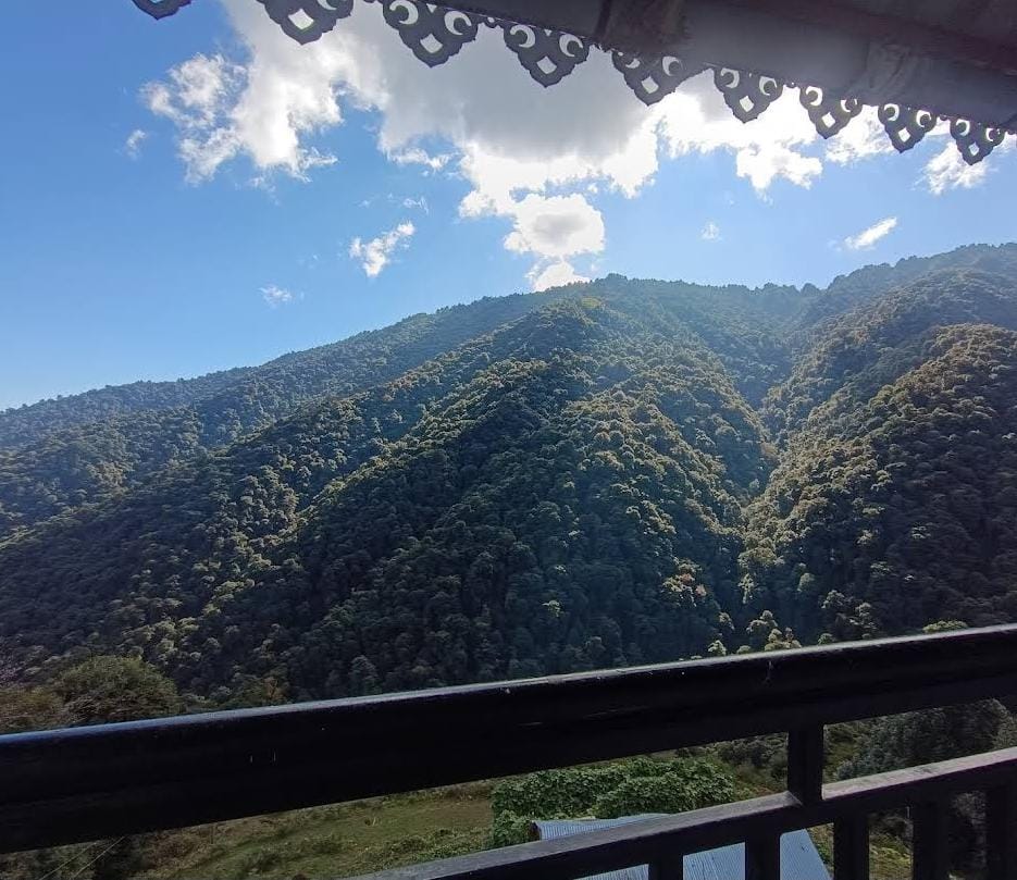 Sandakphu Trek | Tumling - Kalipokhri - Aahl - Upper Gurdum - Srikhola 5N/6D (Basecamp Tumling) day 4 image