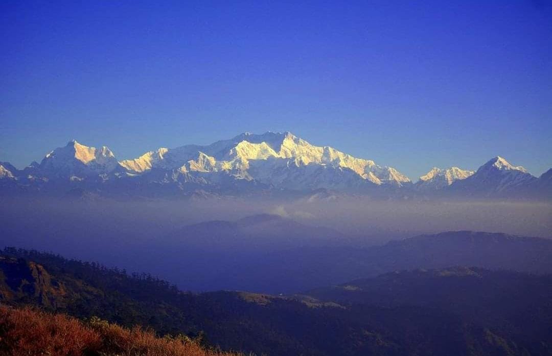 Sandakphu 2N & Tumling 1N Heritage Land Rover Plan DELUXE (Manebhanjang to Manebhanjang) day 2 image