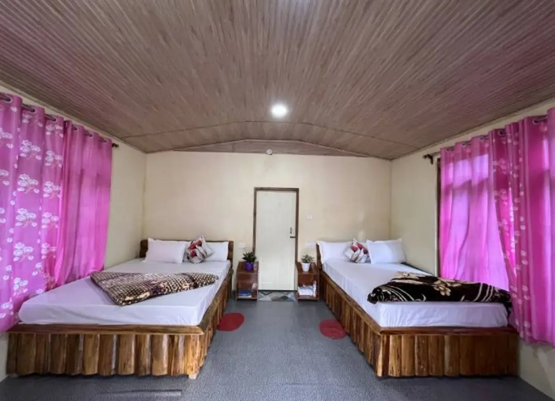 River Stone Homestay (Lichen Villa)