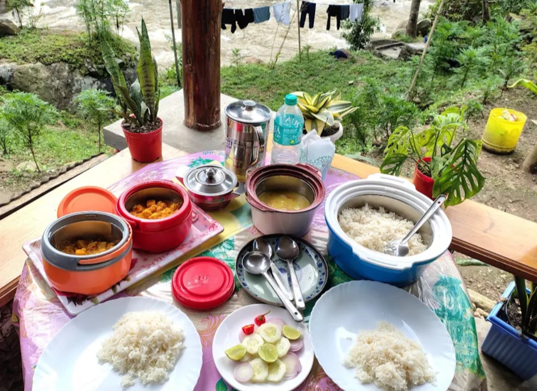 River Stone Homestay (Lichen Villa)
