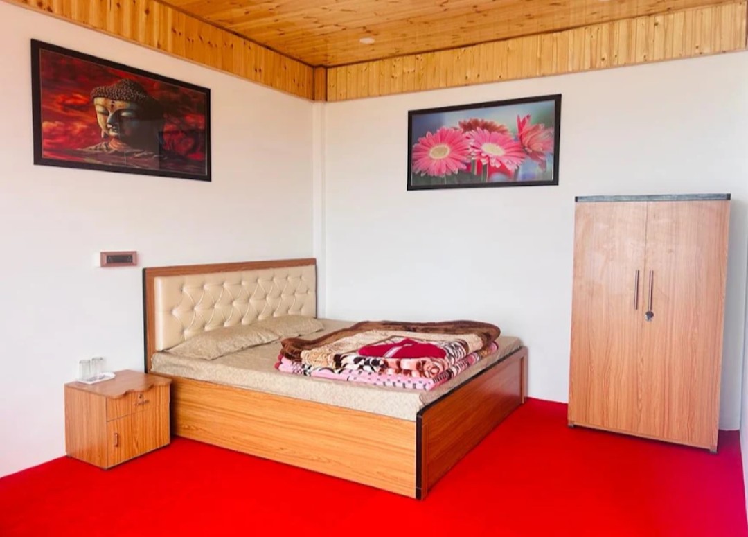 Tinchuley Rai Cottage & Resort
