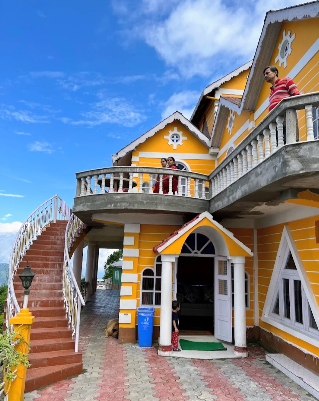 Tinchuley Rai Cottage & Resort
